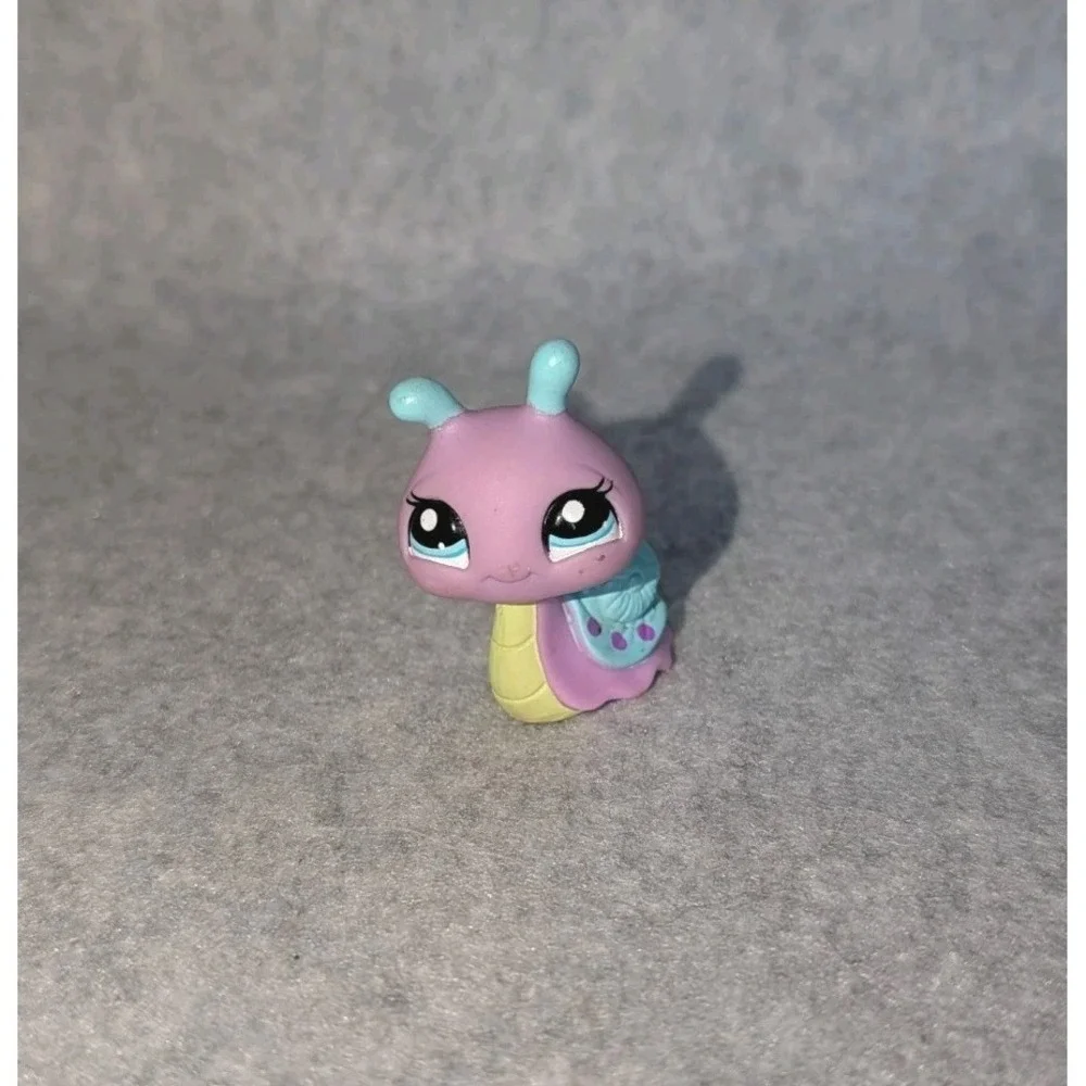 Littlest Pet Shop Light Purple Teal Yellow Small Snail Spotted Shell‎ #2353 LPS